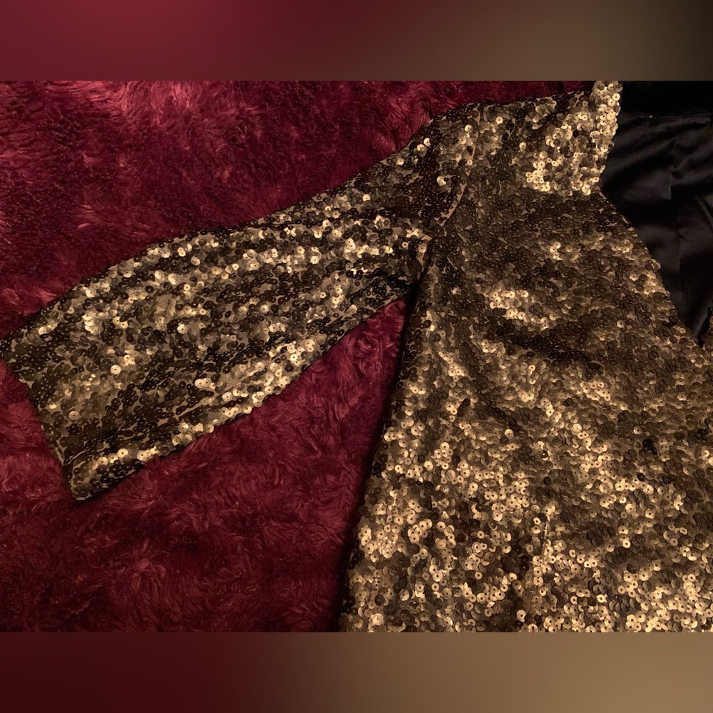 Get An Extra Pretty Look With This Versatile Gold… - image 3